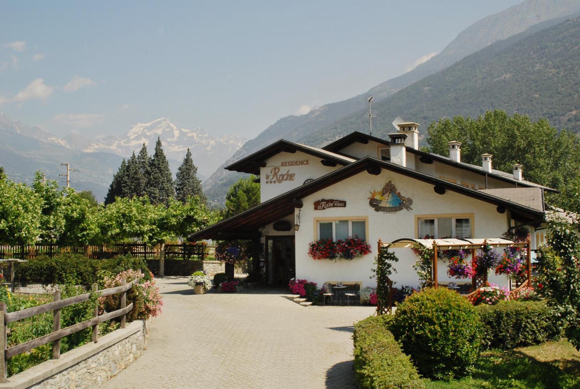 La Roche Hotel Appartments Aosta Kültér fotó