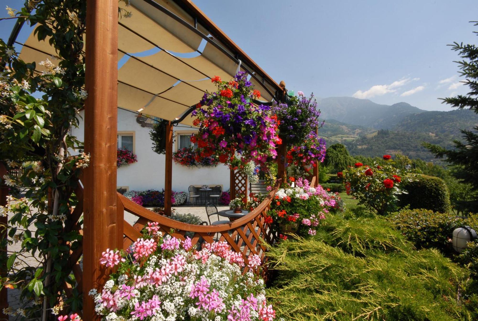 La Roche Hotel Appartments Aosta Kültér fotó